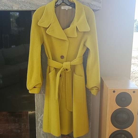 Plastic Island - Picture 1 of 8